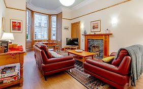 Beautiful Spacious Ground Floor Newington Flat